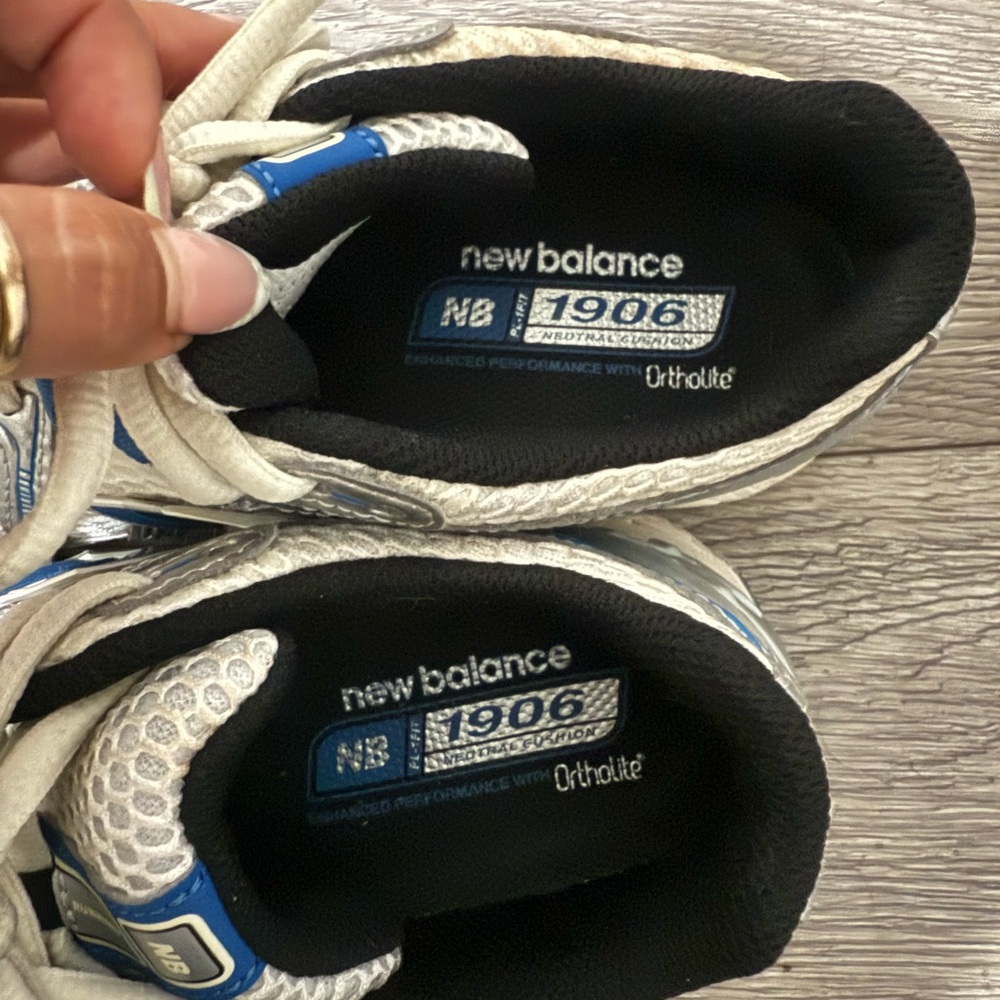 New Balance White and Blue Running Shoes - Picture 7 of 7